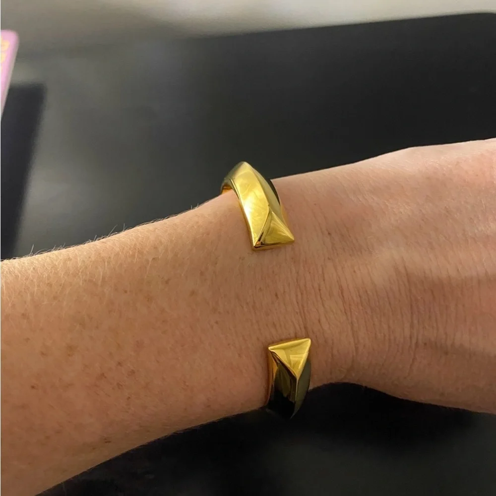NWT Kate Spade Goldtone Cuff Bracelet♠️ - Picture 5 of 7